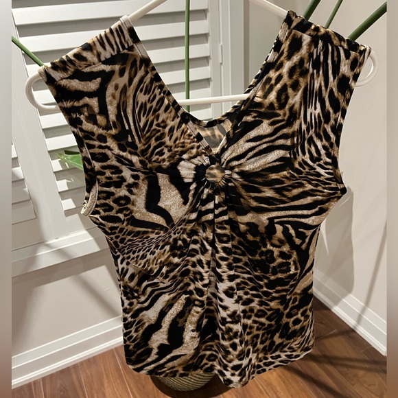 Suzy Sheer Blouse - NEVER WORN - Picture 1 of 2